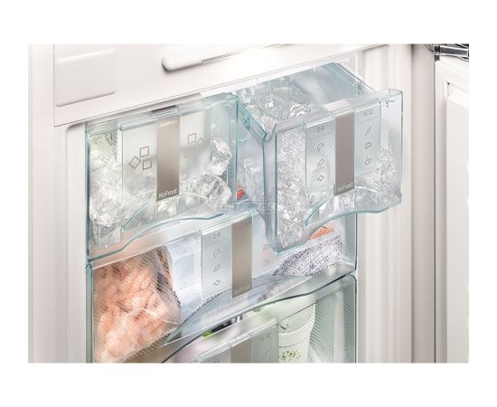 Liebherr ICBN3386 Iebūvējams ledusskapis, Premium BioFresh NoFrost