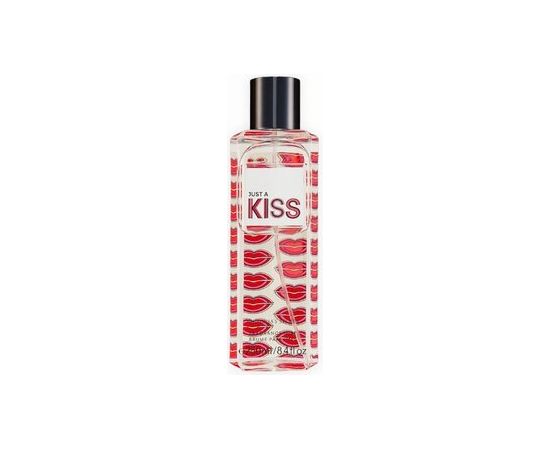 Victorias Secret Just A Kiss Tělový sprej 250ml
