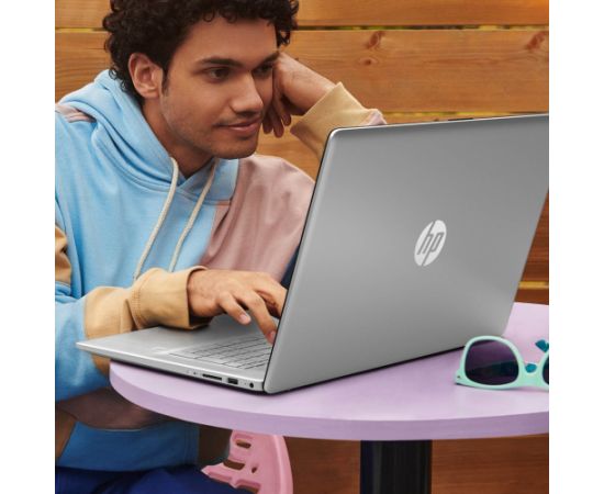 HP 17-CN300-AJ7Z9U8 i5-1334U 17.3" AG IPS 8GB SSD256 BT Win11 Natural Silver (REPACK) 2Y