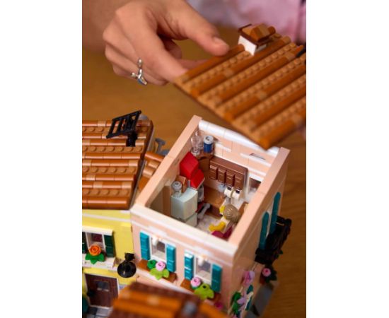 LEGO IDEAS 21359 Italian Riviera