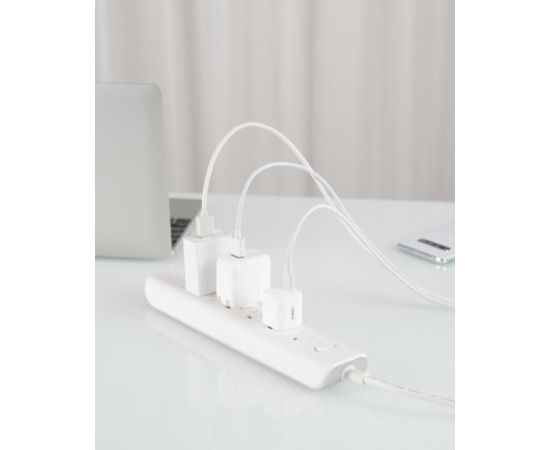 AUKEY PA-B1 Universal White AC Indoor