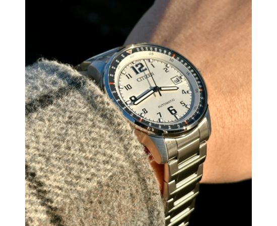 Citizen Urban Military Automatic NJ0190-51A Наручные часы