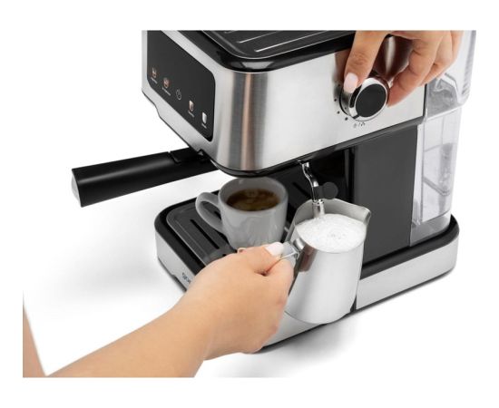 Gorenje ESCM15CD 15 bar coffee machine Kafijas aparāti