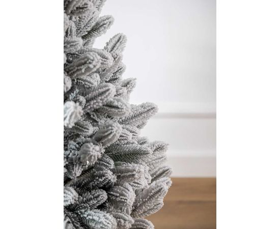 (Ir veikalā) Ziemassvētku egle podā “Lapland Flocked” 1.1M 60CM Mākslīgās egles