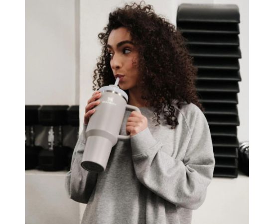 Stanley Termokrūze ar salmiņu The Quencher H2.O FlowState Tumbler 1.18L gaiši pelēka Termosi un Termokrūzes