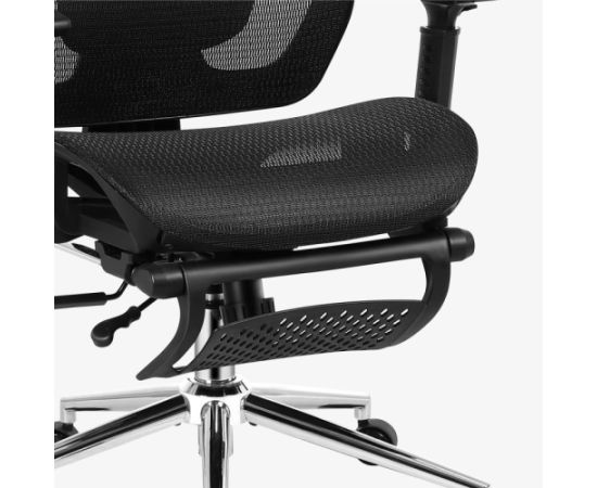 Expert 5.7 Black Swivel Chair Biroja krēsli