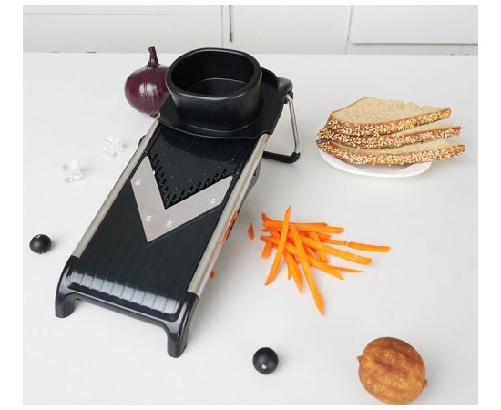 Daudzfunkcionāla dārzeņu rīve, 3013, Kamille Mikseri