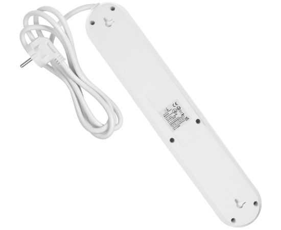 Maclean power strip, 5 socket extension + 3xUSB, 110-240V AC 50/60Hz, 2.1A max 2500W, 1.5m, white, MCE395 W Strāvas pagarinātāji