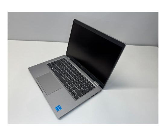 DELL Renew RENEW Grade B Dell Latitude 5330 13.3 " FHD i3-1215U 16 GB SSD 256 GB Intel UHD Graphics Windows 11 Pro Keyboard language Swedish 12 month(s) Atjaunoti portatīvie datori