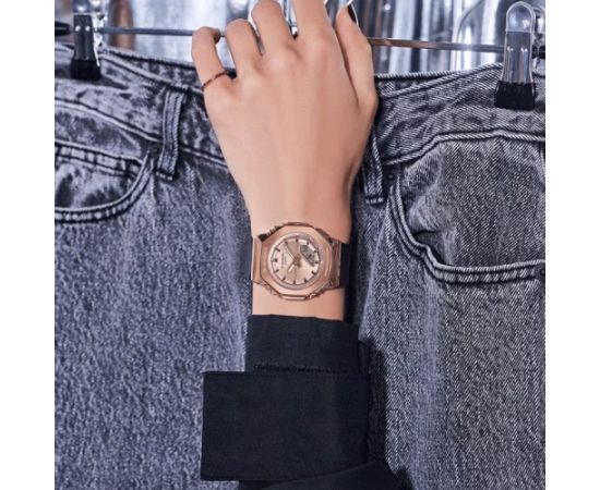 Casio G-shock Analog-Digital  Women GM-S2110PG-1A4ER Наручные часы