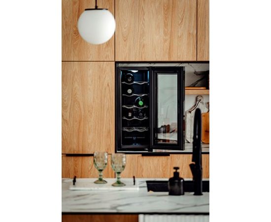 Adler AD 8083 Beverage/wine larder Black Jaunumi Sadz. tehnika