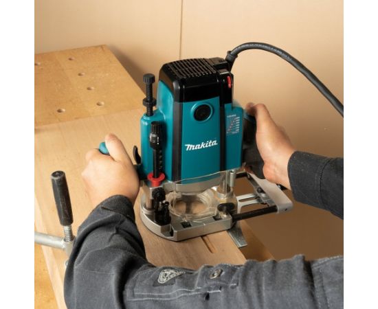 Frezarka Makita FREZARKA GÃRNOWRZECIONOWA 2100W 12MM Новинки Для дома и сада 