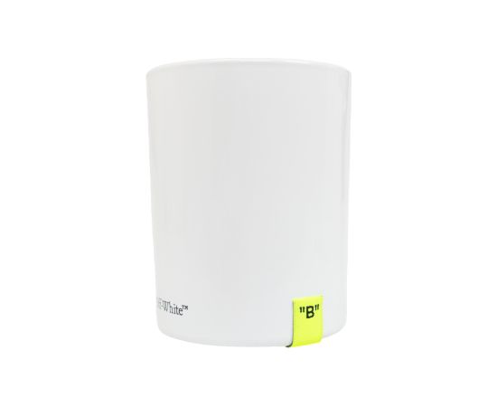 Off-White, 'B' Blazing Wood, Scented Candle, 200 g Telpu aromāti