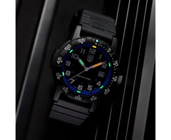 Luminox Leatherback Sea Turtle Giant XS.0324 Наручные часы