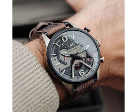 AVI-8 HAWKER HARRIER II Retrograde Chronograph AV-4056-06 Наручные часы