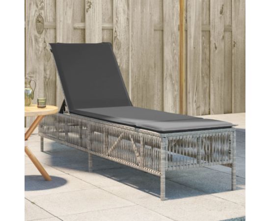 vidaXL vidaXL Leżak z poduszką, jasnoszary, polirattan Шезлонги и пляжные стулья