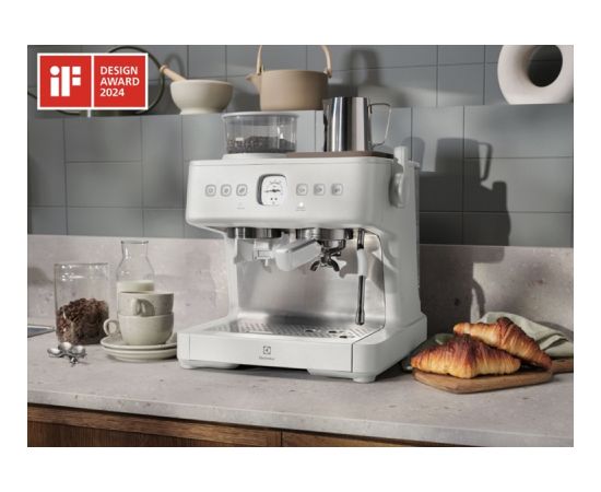 Electrolux E8EC1-8SW kafijas automāts, balts, 2200W, espresso Kafijas aparāti