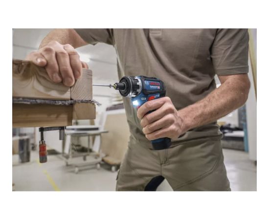 Bosch Powertools cordless drill/driver GSR 12V-32 FC Professional, 12Volt (blue/black, 2x Li-ion battery 2.0Ah, L-BOXX, metal drill chuck attachment, hammer drill attachment) Новинки Для дома и сада 