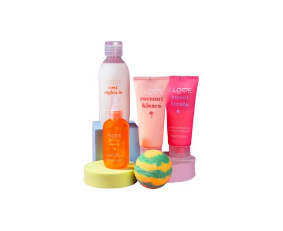 All Of You Set I Love: Coconut Kisses, Hydrating, Body Lotion, 75 ml + Pina Colada , Bath Bomb, 120 g + Golden Sands, Refreshing, Body Spray, 100 ml + Sweet Treats, Hydrating, Shower Gel, For All Skin Types, 75 ml + Cosy Night's, Hydrating, Shower Gel, Fo Dāvanu komplekti