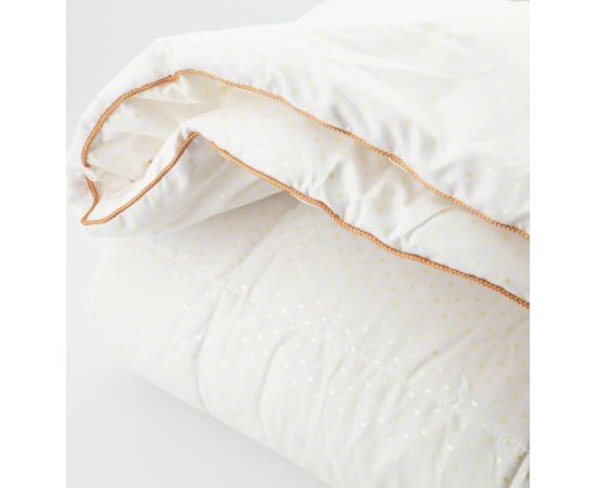 Cover: Microfibre, 100% polyester. 
Filling:  Luxury Fibre, 100%polyester. Кровати