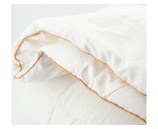 Cover: Microfibre, 100% polyester. 
Filling:  Luxury Fibre, 100%polyester. Кровати