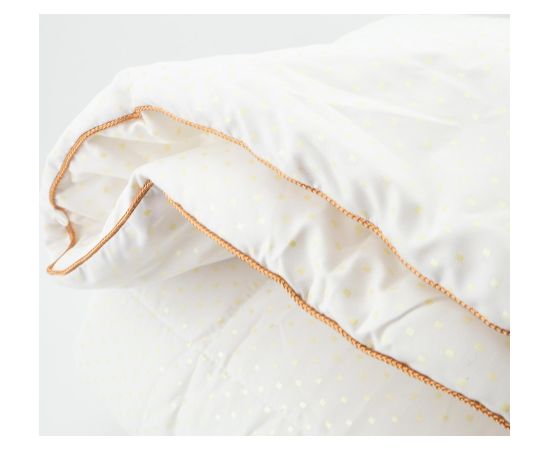 Cover: Microfibre, 100% polyester. 
Filling:  Luxury Fibre, 100%polyester. Кровати