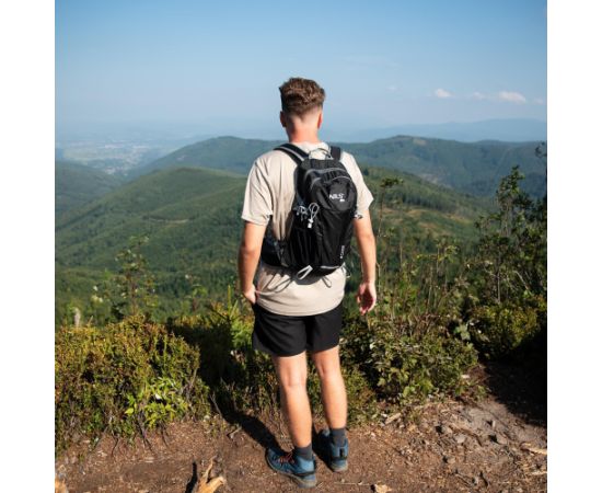 NC1950 MUGURSOMA TŪRISMA MELNA CAVER 18 NILS CAMP Mugursomas