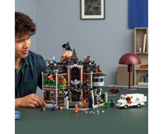 Thermaltake Triple Monitor Stand Black, for Racing Simulator Cockpit GR500 (black, for monitors 32" - 55") LED / LCD мониторы