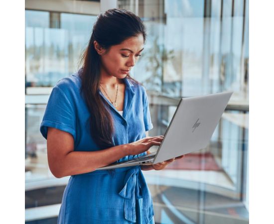 HP ZBook Firefly G11 Intel Core Ultra 5 135H Mobile workstation 35.6 cm (14") WUXGA 16 GB DDR5-SDRAM 1 TB SSD NVIDIA RTX A500 Wi-Fi 6E (802.11ax) Windows 11 Pro AI Workstation, AI PC Grey Portatīvie datori