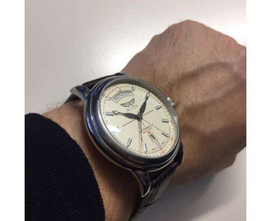 Aviator Douglas Day Date V.3.20.0.141.4 Наручные часы