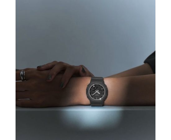 Casio G-shock Analog-Digital Women GMA-P2110-1AER Rokas pulksteņi 