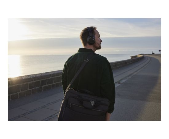 HP Poly Voyager Surround 80 UC Microsoft Teams Certified USB-C Headset +USB-C/A Adapter Наушники