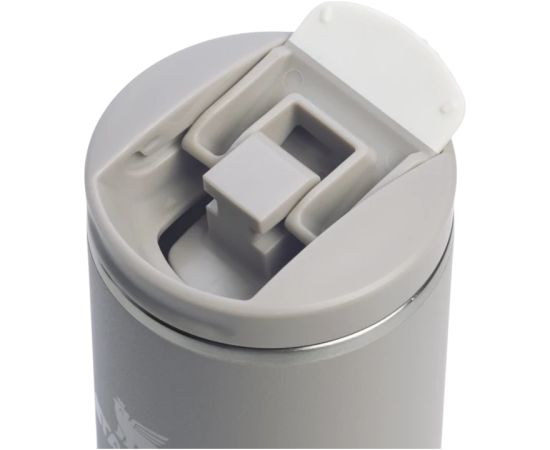 Stanley Termokrūze The Transit Fliptop Mug 0,47L gaiši pelēka Termosi un Termokrūzes