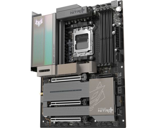 Sapphire NITRO+ X870EA WIFI7 Phantom Link (black/silver) Mātes plates