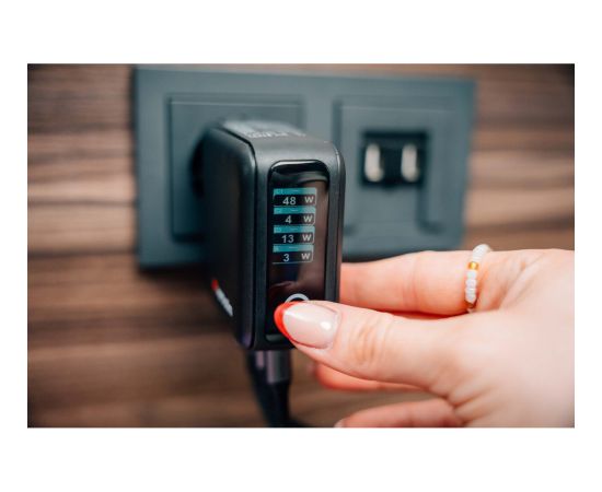 Verbatim Mini GaN charger with display (black, 140 watts total power) Monitori