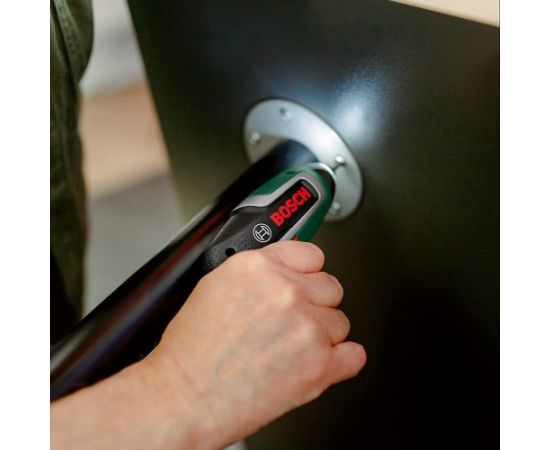 Bosch Cordless Screwdriver IXO 7 Set, 3.6V (green/black, Li-Ion battery 2.0Ah) Jaunumi -Dārzam