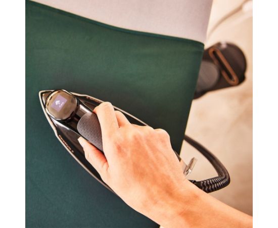 Braun CareStyle 9 IS 9090 BK 2700 W 2 L EloxalPlus soleplate Black, Copper Gludekļi un sistēmas