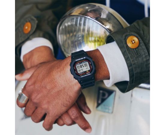 Casio G-Shock Re-creating the Original Design DW-5000R-1AER Наручные часы