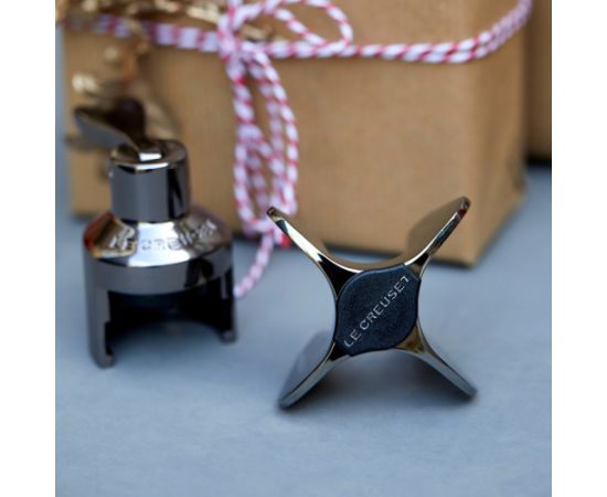 Le Creuset Dzirkstošā vīna pudeļu attaisāmais SW-100 Champagne Star 7,2х4,3cm melns niķelis Citi trauki