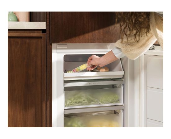 Electrolux ENA7CE18S3 Крупная бытовая техника