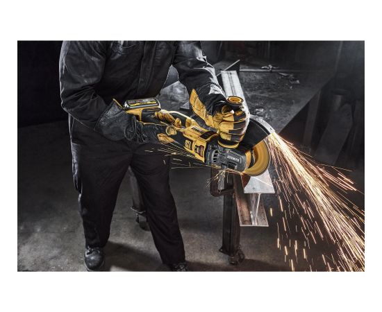 Dewalt cordless angle grinder DCG460NK, 230mm, 54Volt (yellow/black, without battery and charger, in case) Шлифовальные станки