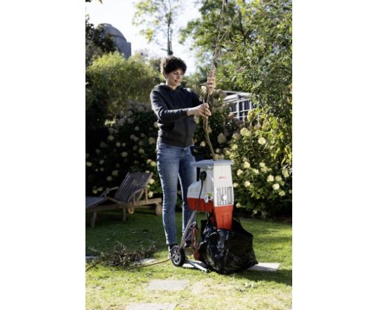 Ikra elektriskais klusais zaru smalcinātājs 3000 W, zariem līdz 44 mm, ILH 3000 S Zaru smalcinātāji