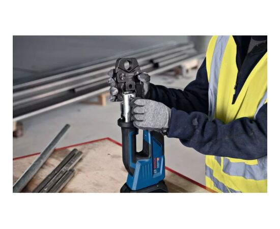 Bosch Powertools cordless pressing tool GPT 18V-19 Professional solo, 18Volt, Kit SV (blue, without battery and charger, 3 pressing jaws Compact SV, in L-BOXX) Новинки Для дома и сада 