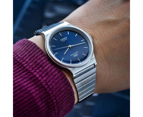 Casio MQ-24DA-2AEF Наручные часы