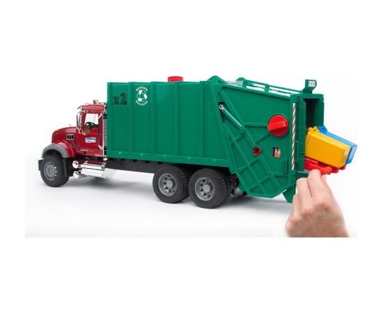 BRUDER MACK Granite Garbage Truck - 02812 Новости - Детские товары