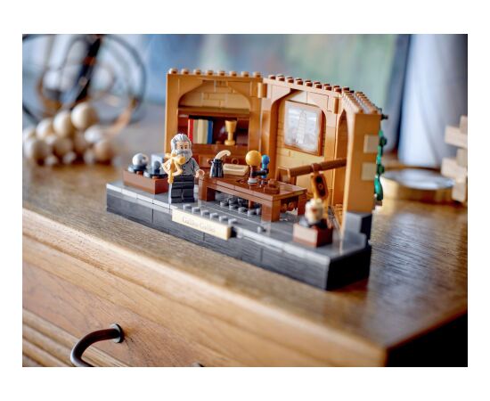 LEGO IDEAS 40595 Tribute to Galileo Galilei Citas preces, LEGO