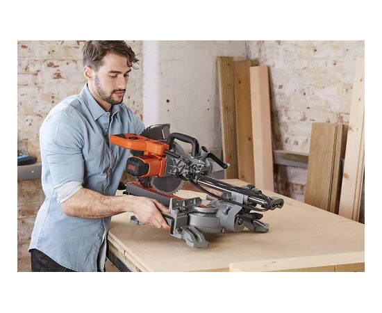 Ukośnica Black&Decker BES700 1600 W 216 mm Новинки Для дома и сада 