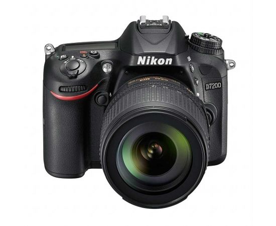 Nikon D7200 AF-S DX 18-105mm VR Lens