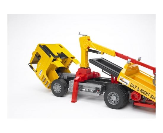 BRUDER tow truck with cross country vehicle, 02750