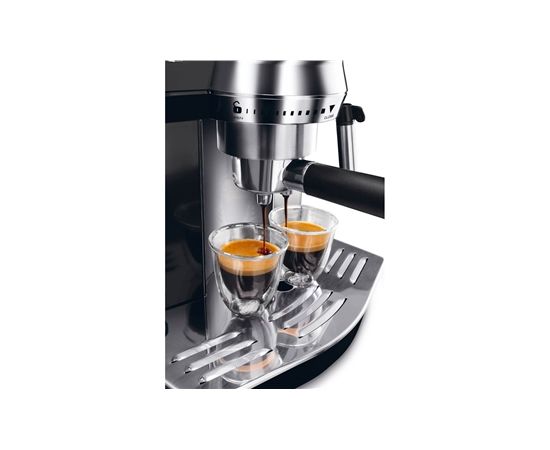 Delonghi Coffee maker EC 820.B Pump pressure 15 bar, Coffee maker type Semi-auto, 1450 W, Black